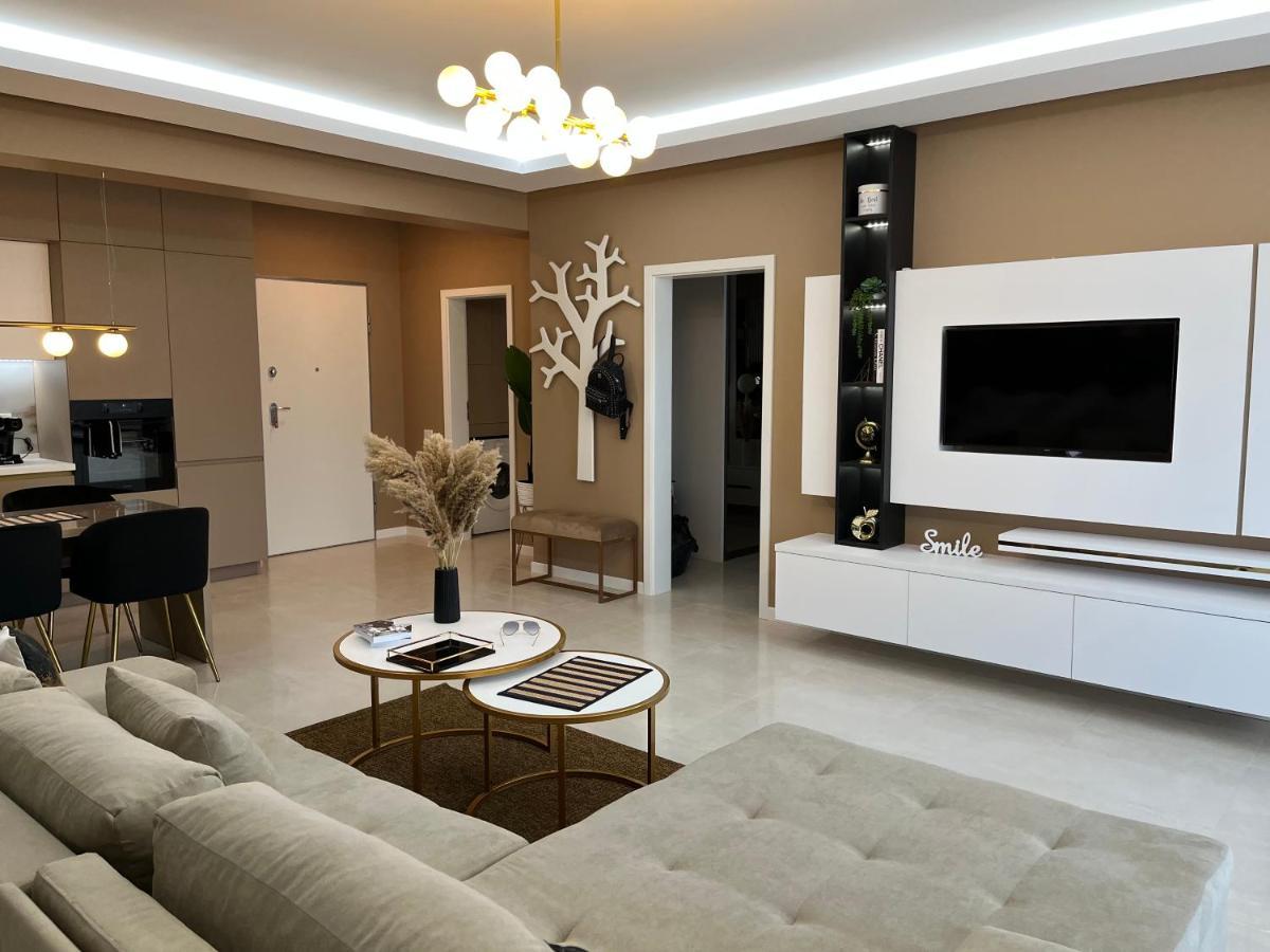 Sas 2 Luxury Apartments Мамая Екстериор снимка