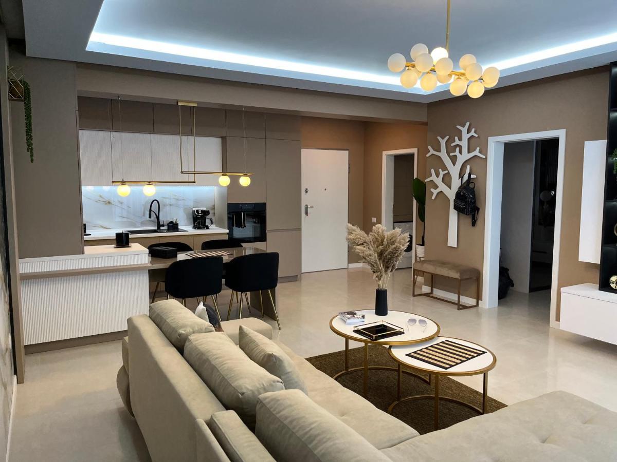Sas 2 Luxury Apartments Мамая Екстериор снимка