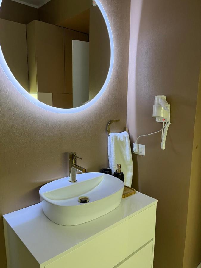 Sas 2 Luxury Apartments Мамая Екстериор снимка