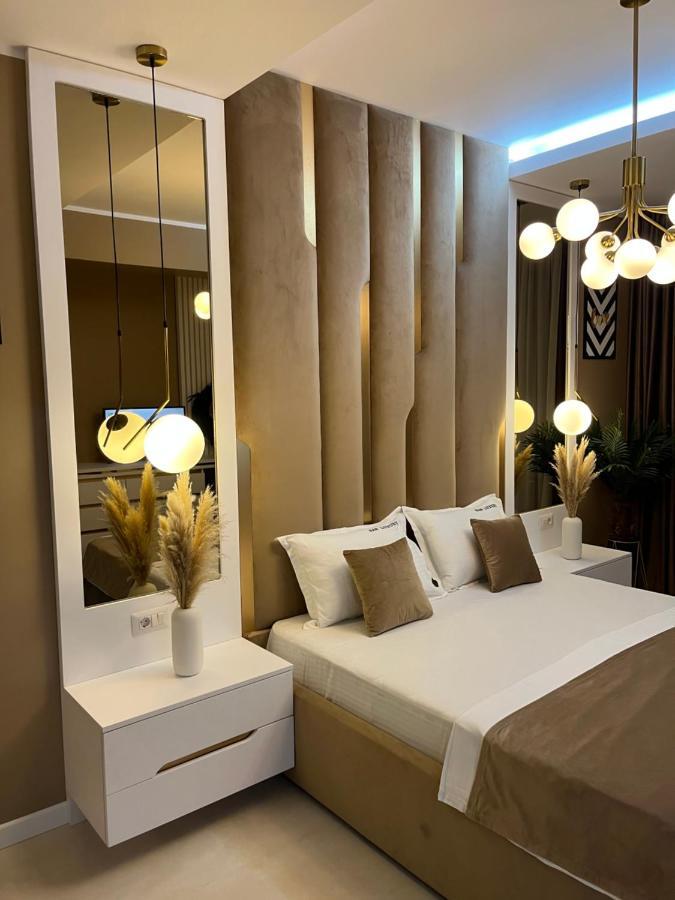 Sas 2 Luxury Apartments Мамая Екстериор снимка