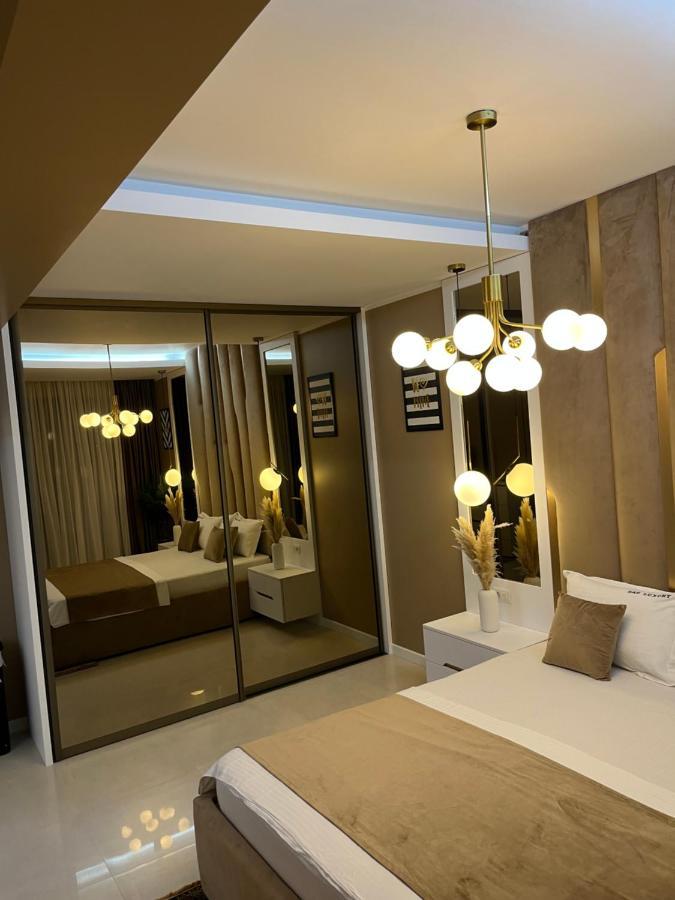 Sas 2 Luxury Apartments Мамая Екстериор снимка