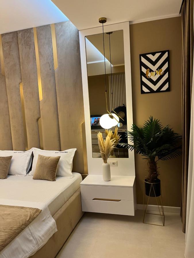 Sas 2 Luxury Apartments Мамая Екстериор снимка